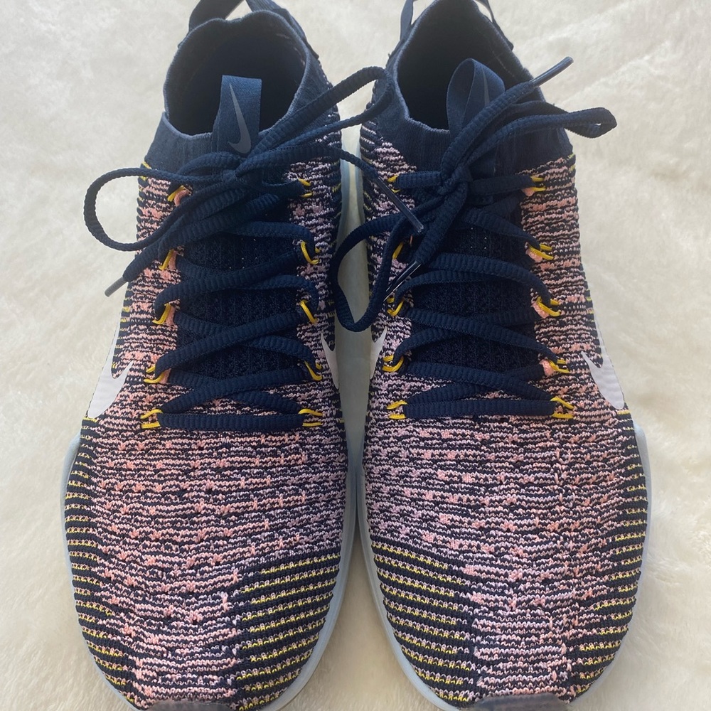 Women’s NIKE AIR Zoom Fearless FK 2 size US9 (warn like 2)comes in purchased Box